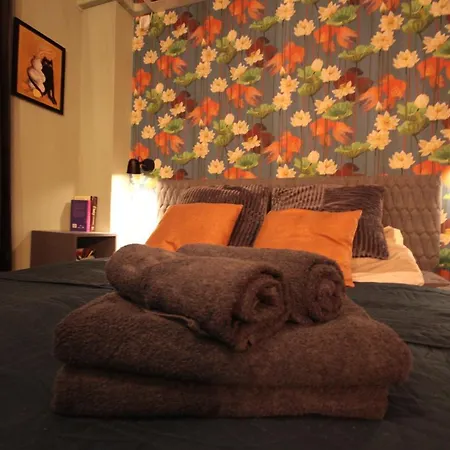 Daisy Grand Kamelia *