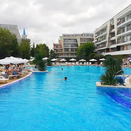 Apartamento Daisy Grand Kamelia *