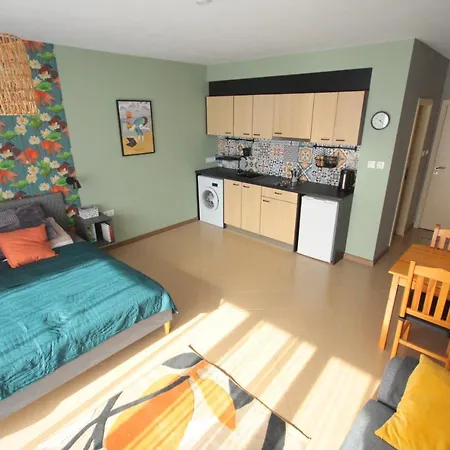 Daisy Grand Kamelia Apartament *